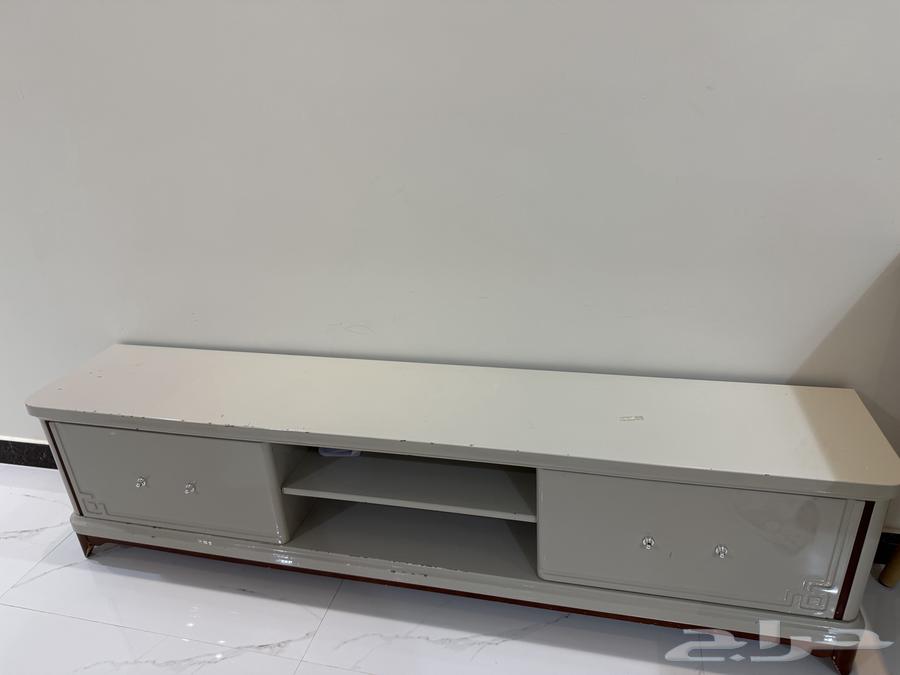 طاولة تلفزيون64451619516033110