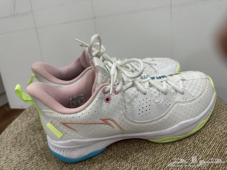 جزمة من مار كة كتنس الريشة اليابنية64456913579650114