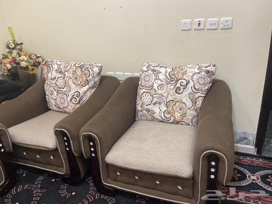 Sofa set for sale 2 large, 2 medium, and 2 small all 6 in the yard for 80064452712127617110