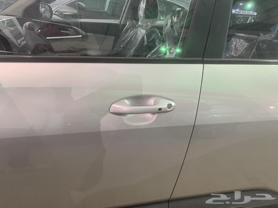 كيا كارنز 2024 نص فل لون فضي64622190980483113