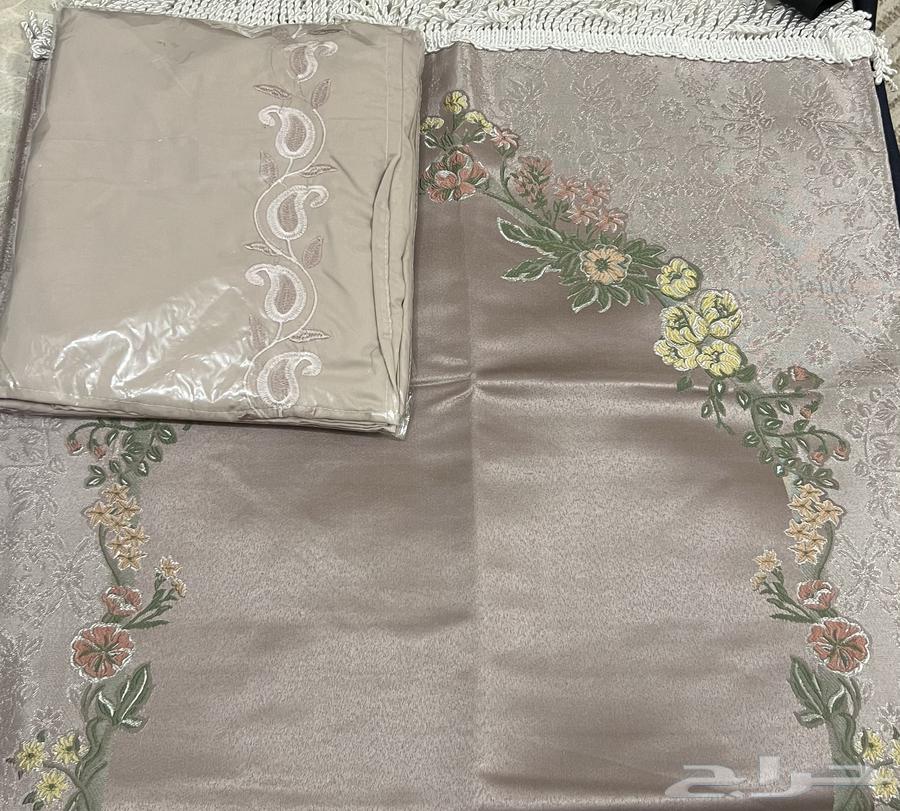 عباية صلاه مع سجاده ب 80 ريال64451109651842110