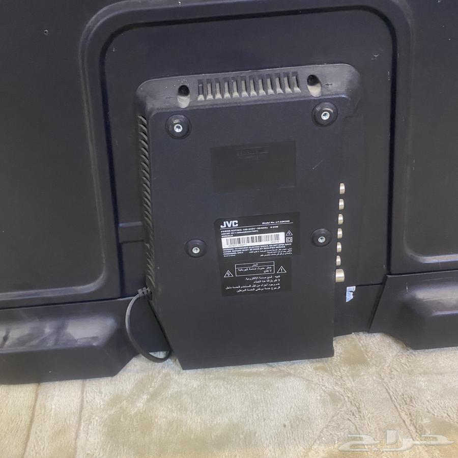 شاشتين 32 بوصة شبه جديده64455263721985111