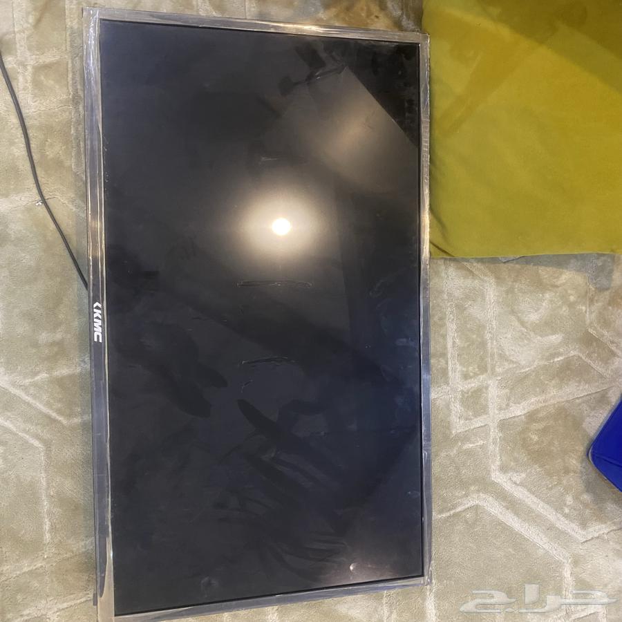 شاشتين 32 بوصة شبه جديده64455263721985113