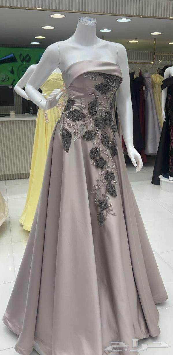 فستان ملكه جديد ملبوس مره وحده مده 5 ساعات64451849763970110
