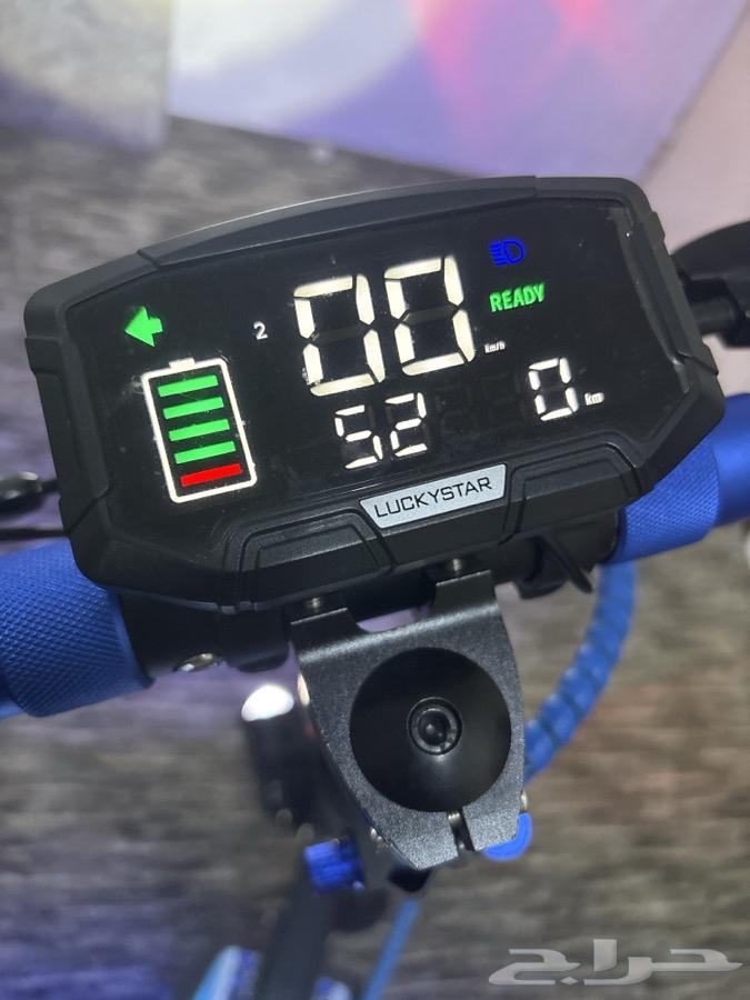 New scooter with all its accessories64455645723138114