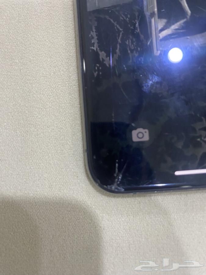 iPhone 11 Pro Max in excellent condition64452469124482113