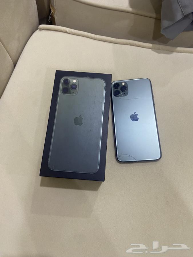 iPhone 11 Pro Max in excellent condition64452469124482112