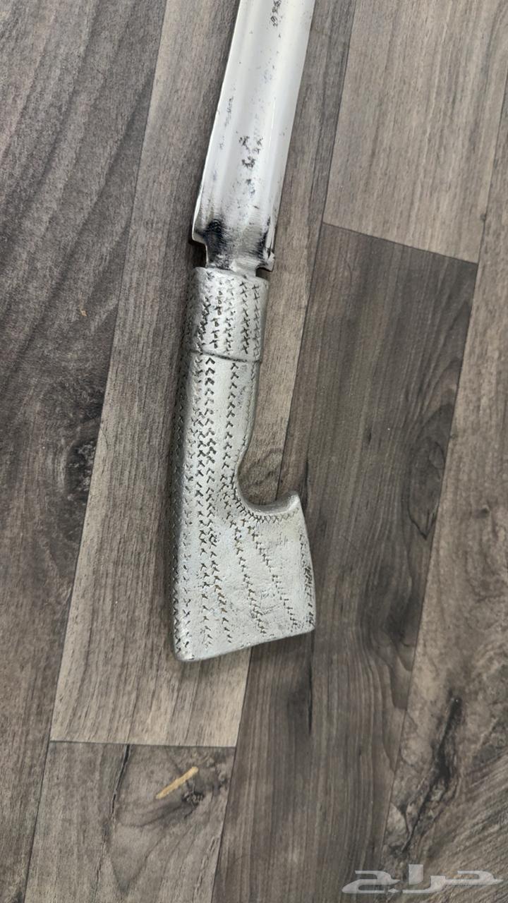 بيع سيف قديم.64452184384898112