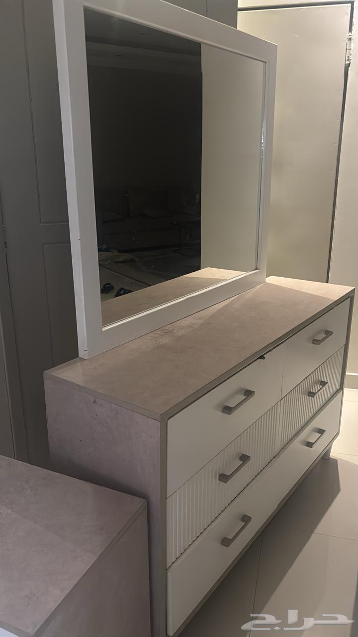 دولاب وتسريحه للبيع64450825003011110