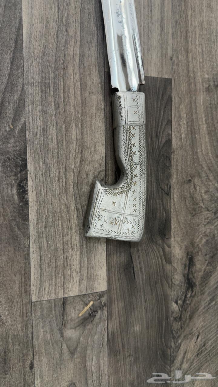 بيع سيف قديم.64452184384898114