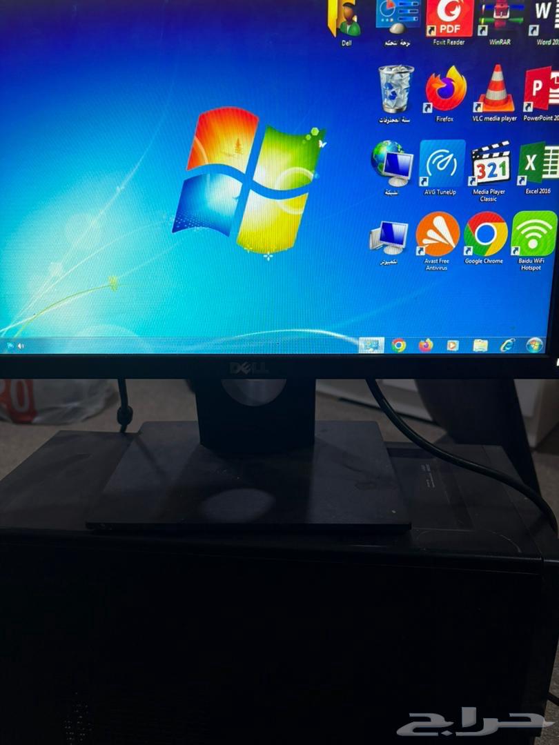 Computer and two monitors and 4 printers64454222097282111