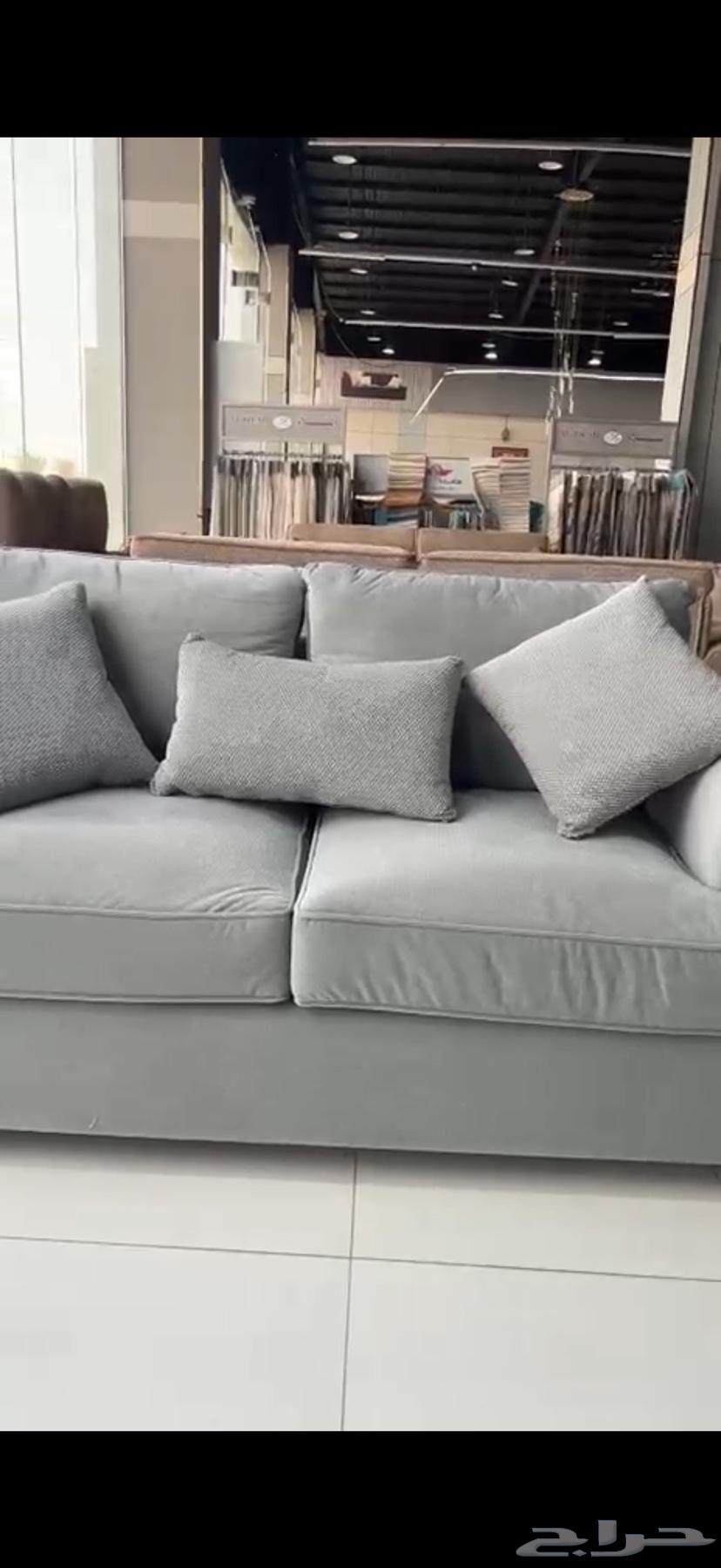 New sofa, haven't taken it from the store yet, selling it because its size turned out to be too large64455440805250112