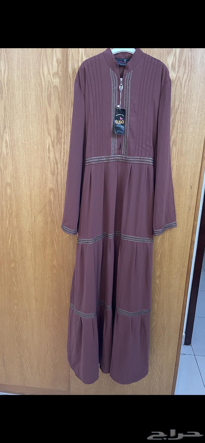 عبايات للبيع السعر الواحدة 100 ريال64451849689602111