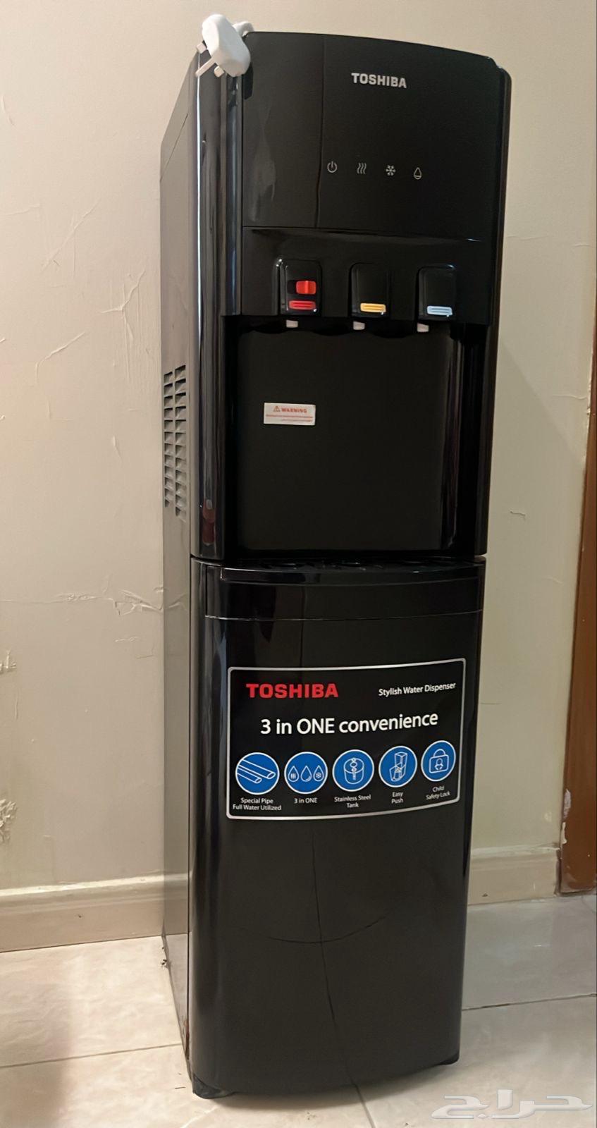 New Toshiba fridge for sale with simple use, only 5 scratches for 50064455072754690111