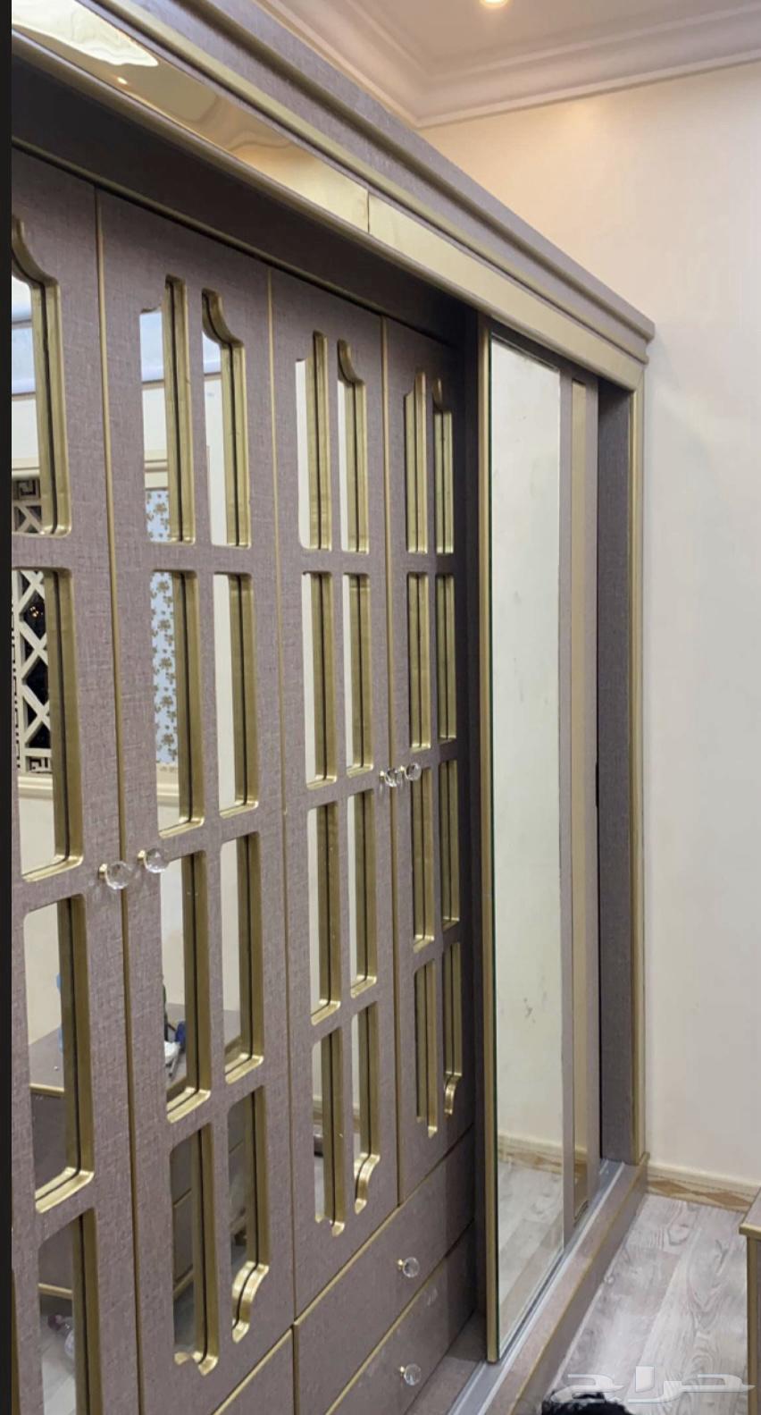 غرفة نوم شبه جديدة64454522981762111