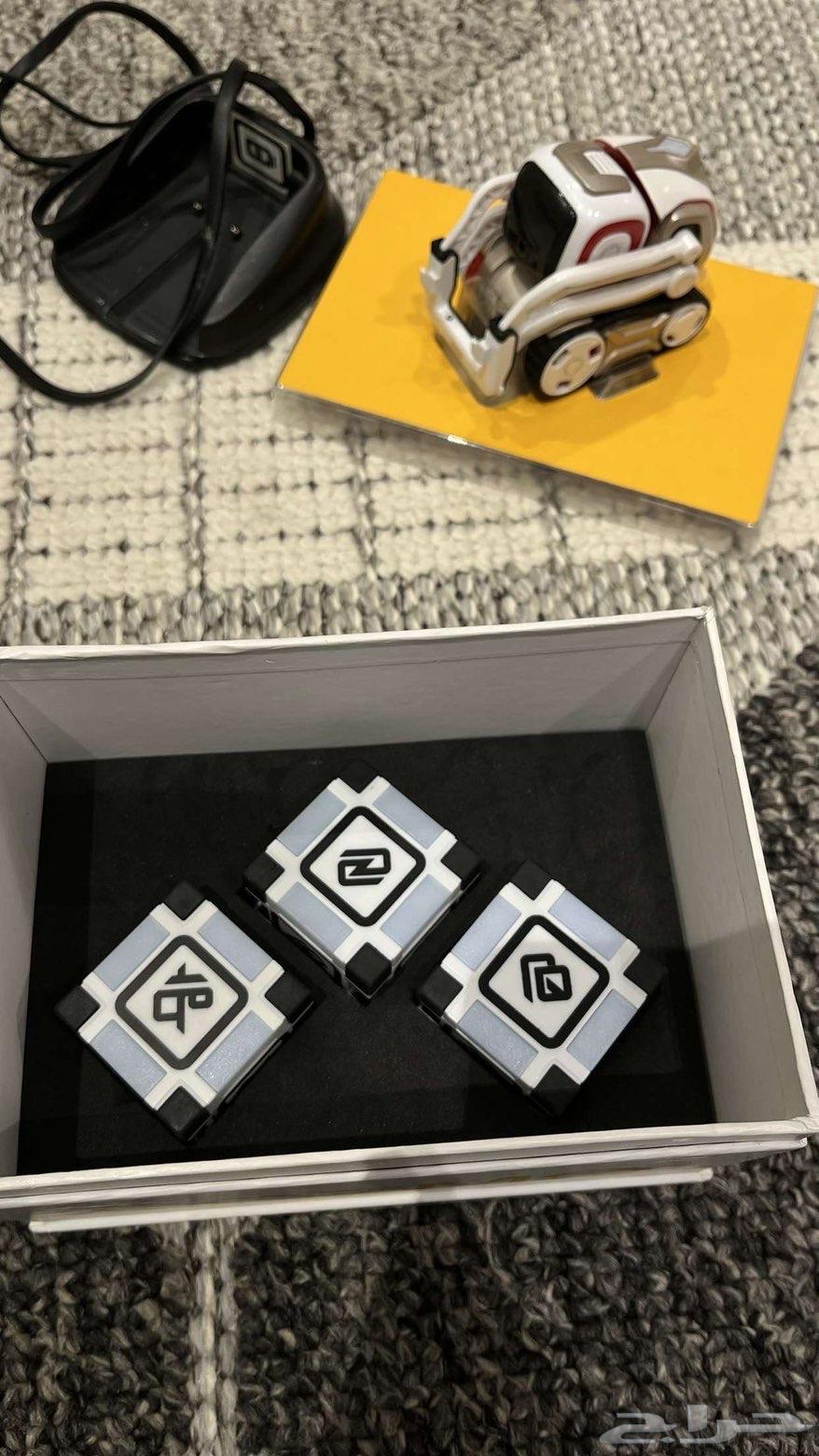 Robot Cozmo64455318339843112