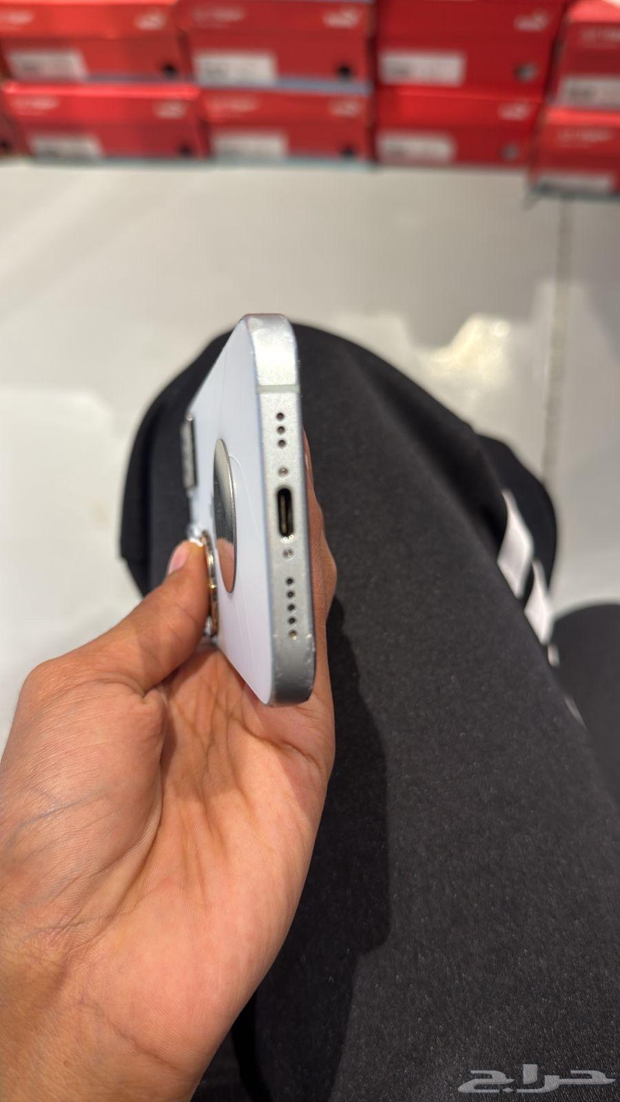 iPhone 15 regular64455549633283110