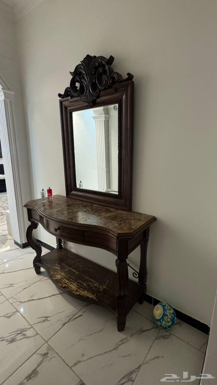 بيع كنب و مدخل كل واحد له سعر64449796790273110