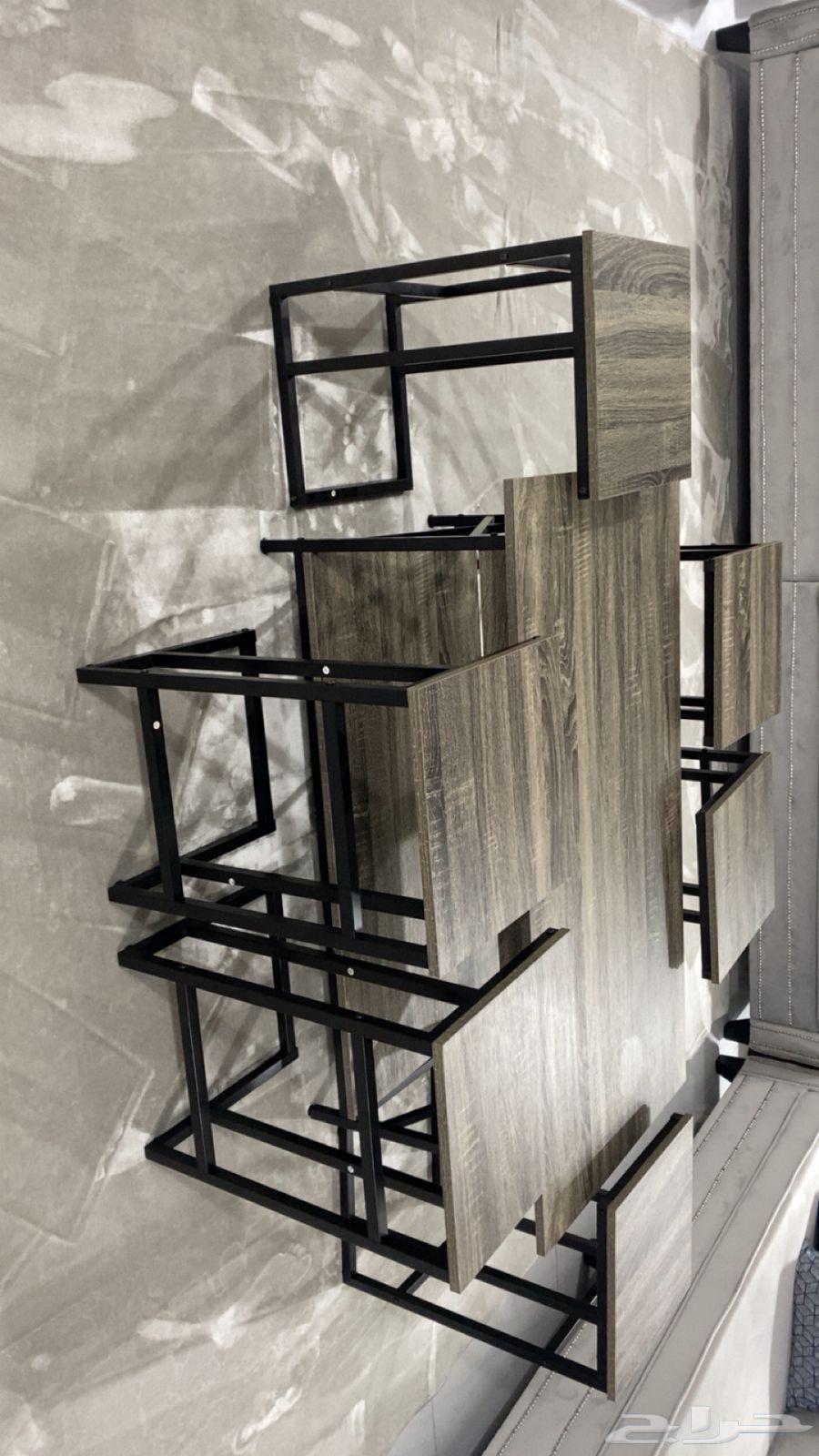 Large table set with 6 service tables, clean and without any scratches64451365459330110