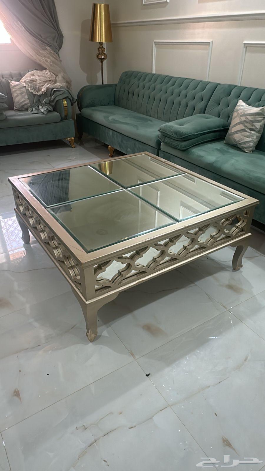 طاولة للبيع المجمعة64455782687361110
