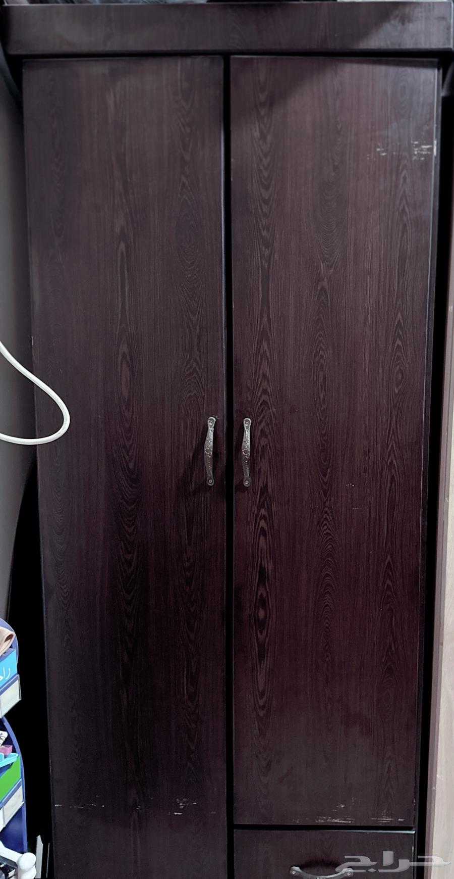 سرير نفر و نص و دولاب صغير و دولاب وسط للبيع بحي الصفا64450078121986111