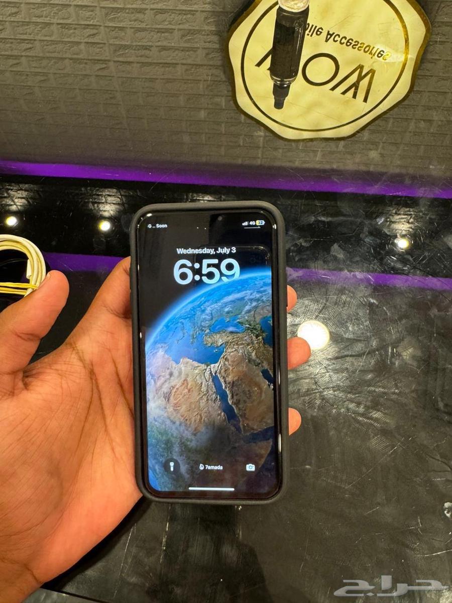 iPhone 1164451673060354110