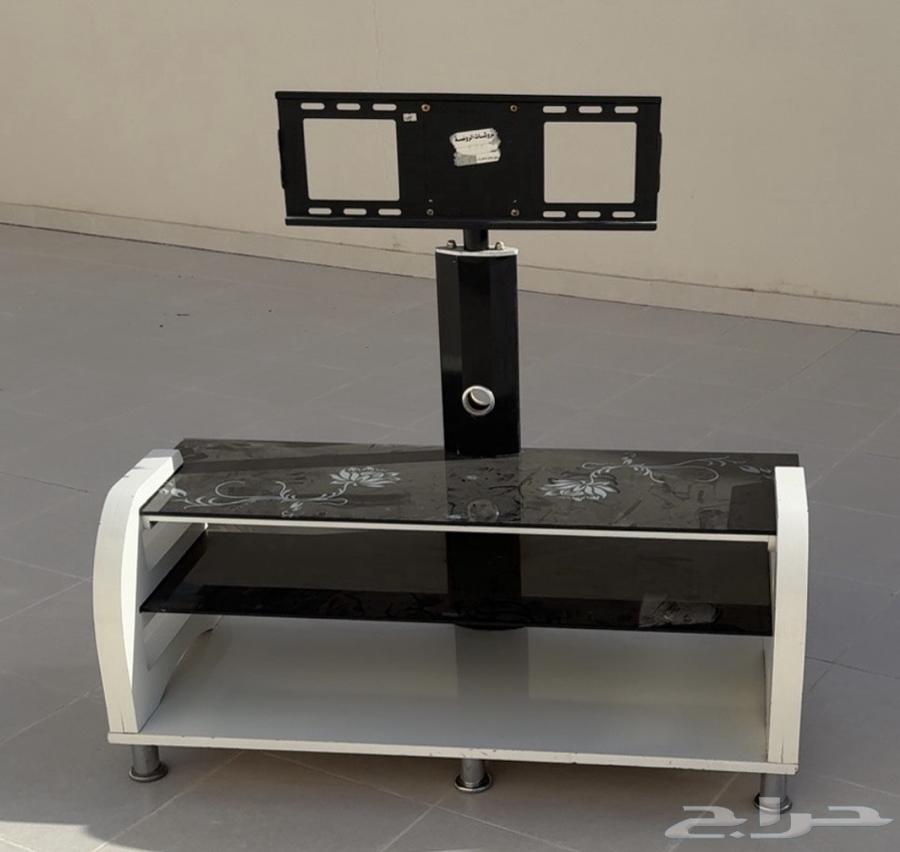 للبيع دولاب كبير مفكوك وجاهز وطاوله تلفزيون64453572383233111