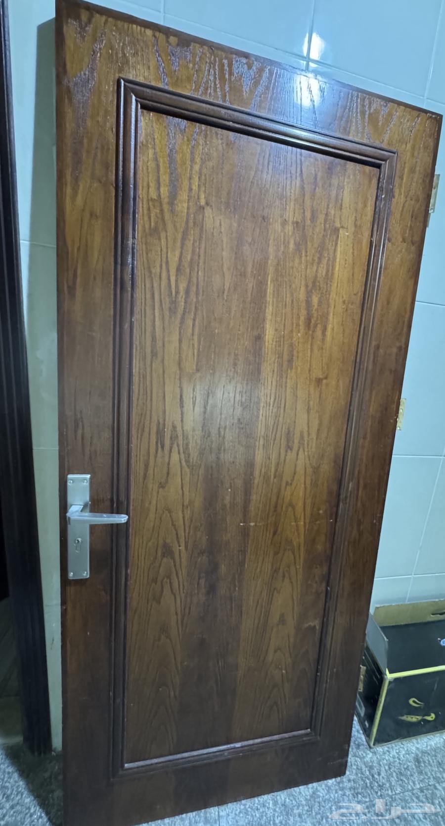 باب خشب مستعمل64448887088258110