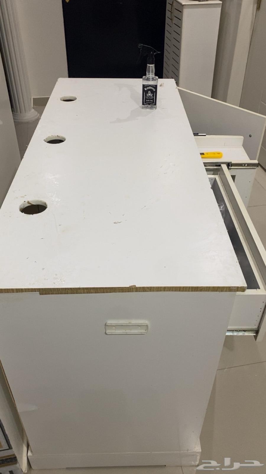 Coffee table with some scratches, width 60 and length 15064461670480771112