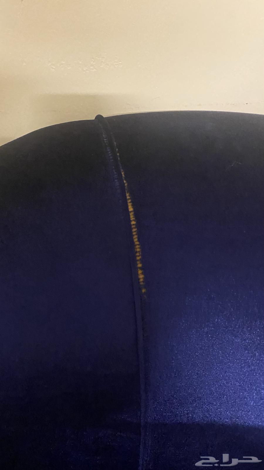 كنب للبيع خمس قطع وزاويه واثنين مفرد64462978922883110