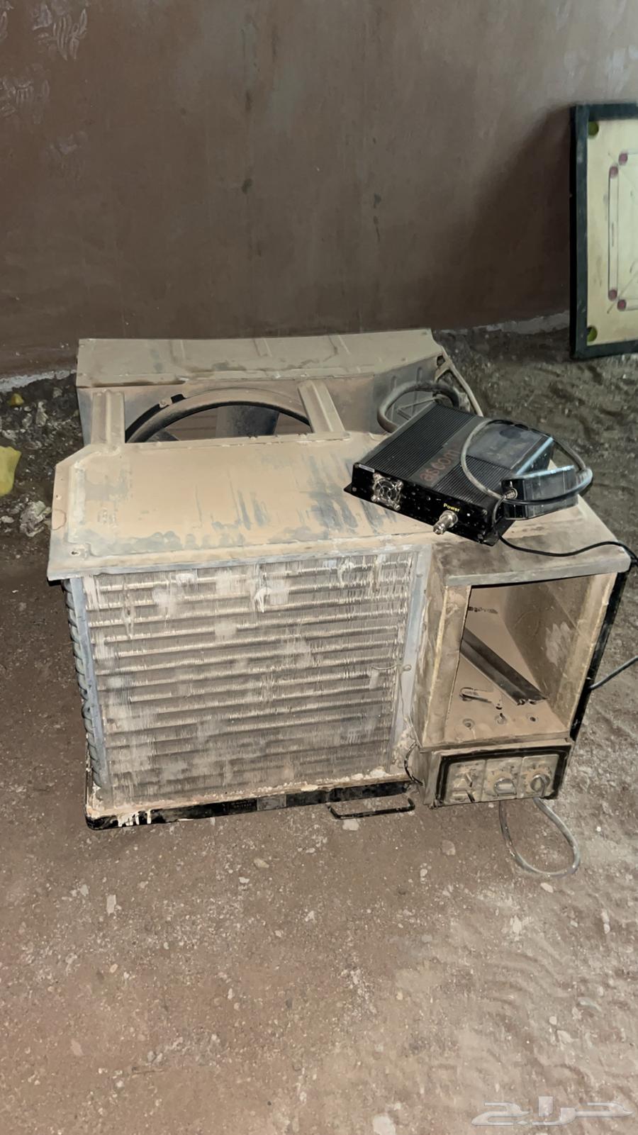 شاشتين شغال مفيه شي و المكيف شغال تبريده زين و سكوتر شغال64459914263937112