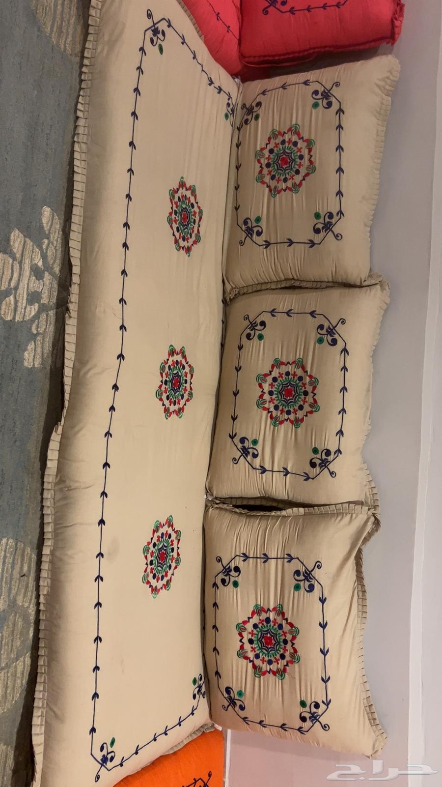 جلسة شعبية خياطة بحرينية ممتازه64463074454530111