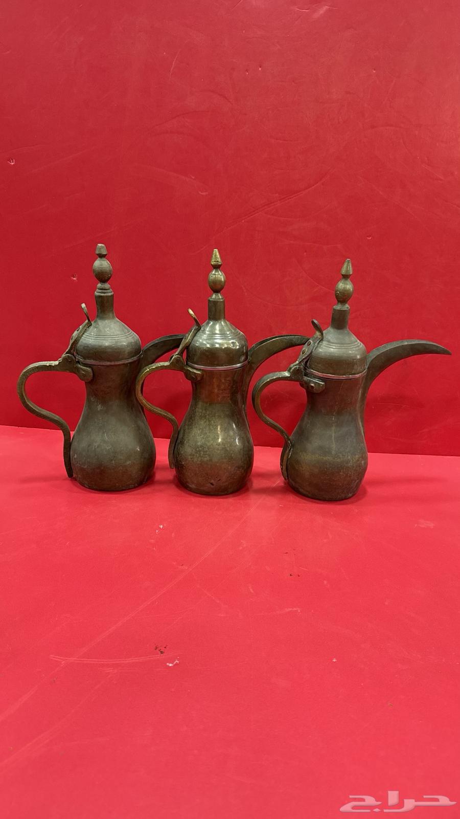 Three old Raslan dallahs64457254849667110