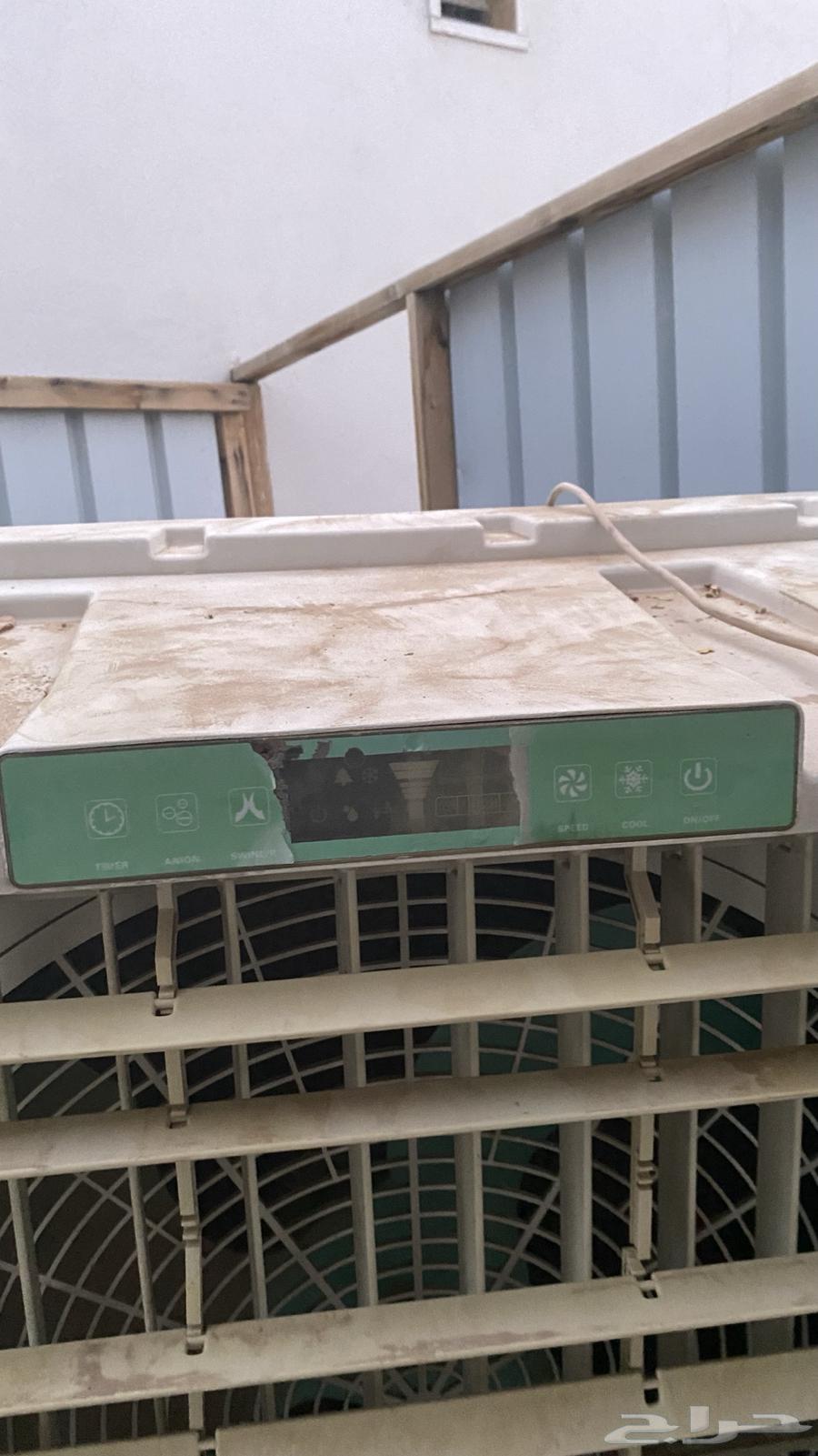 Portable desert cooler on wheels, clean and in good condition, price 35064462007614723111