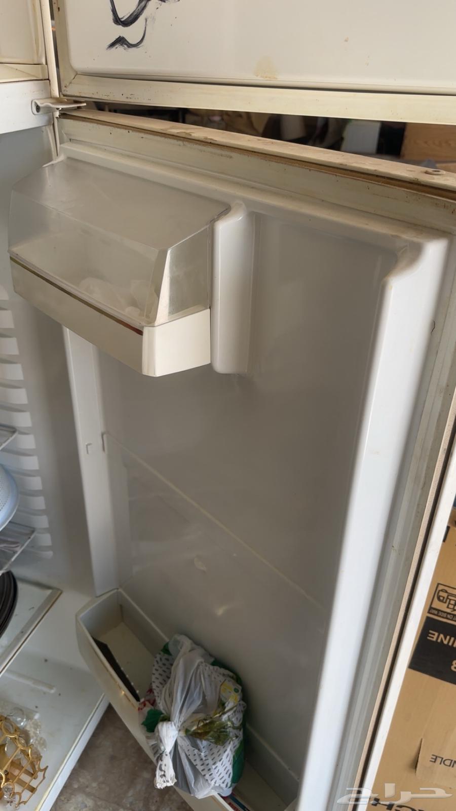 (( ثلاجتين للبيع )) بدون مكيف64460448430594113