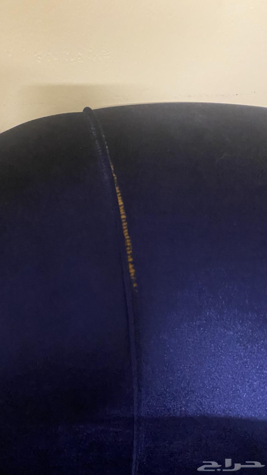 كنب للبيع خمس قطع وزاويه واثنين مفرد64462978922883112