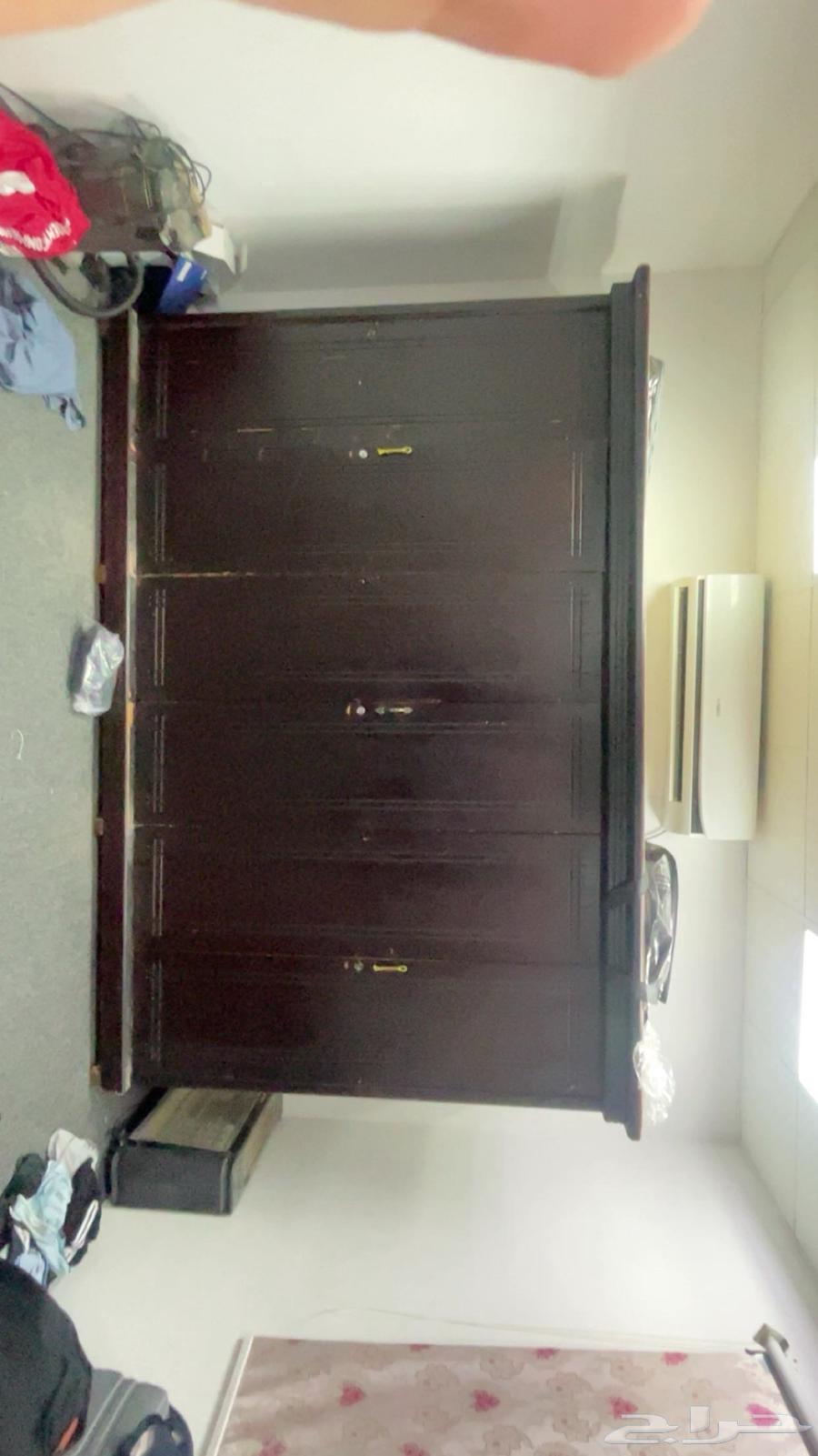 Two large cabinets used for seven months, selling due to relocation64458871275395111