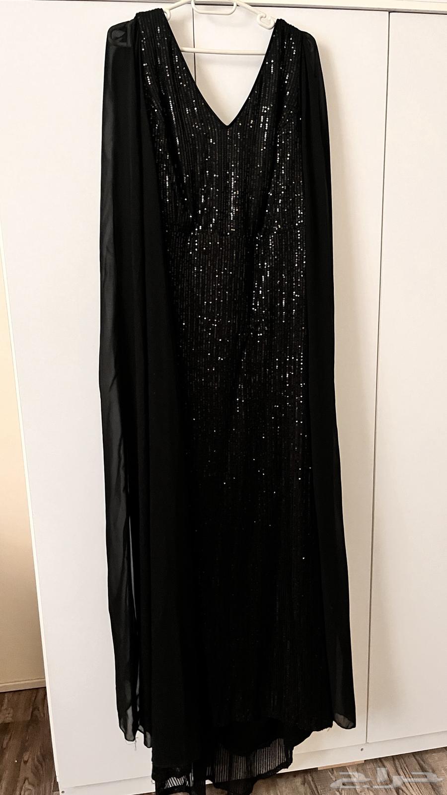 Dresses for sale in different sizes, worn once only64460748580611114