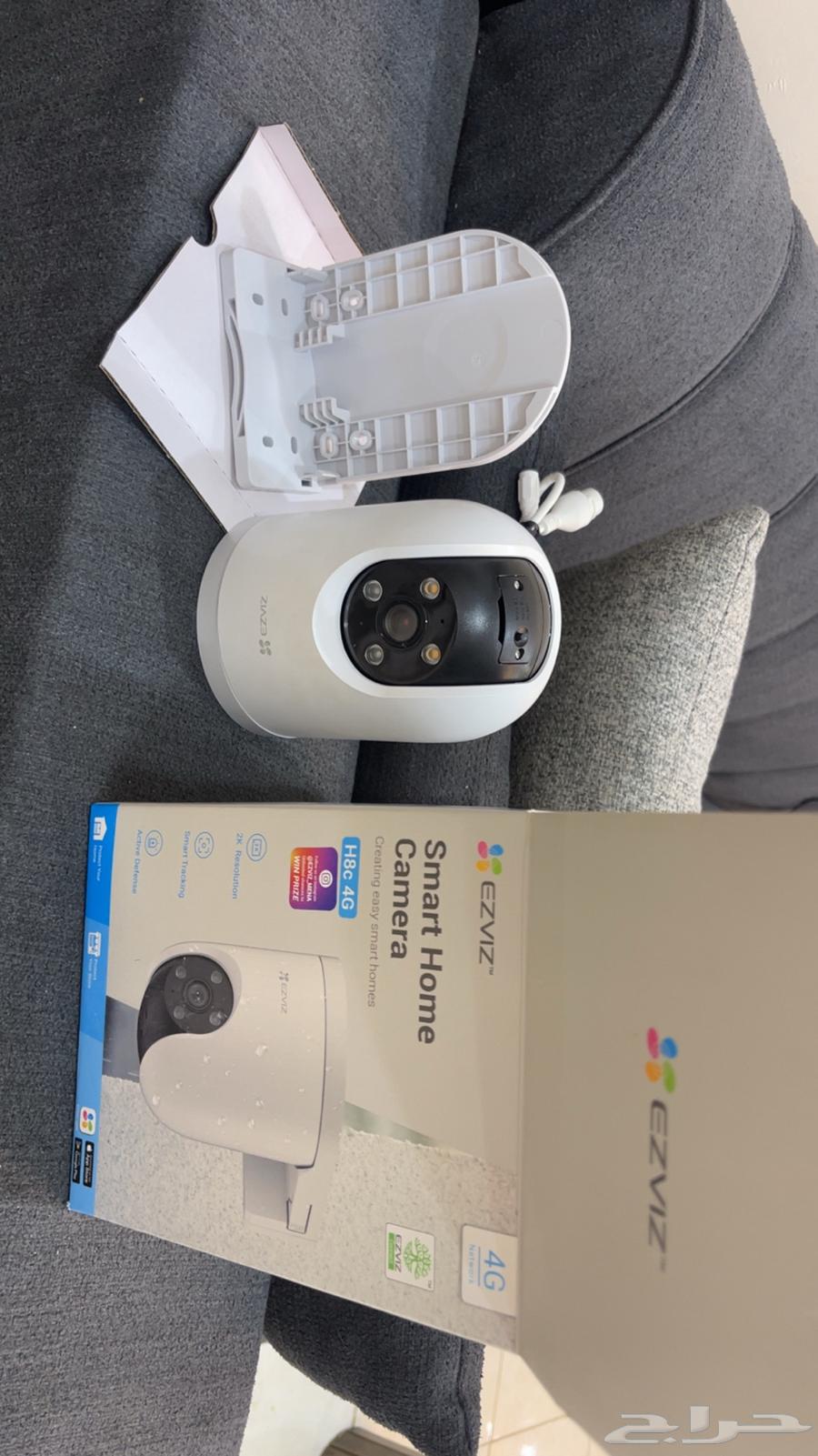 Surveillance camera with 4G SIM card64463264706561110