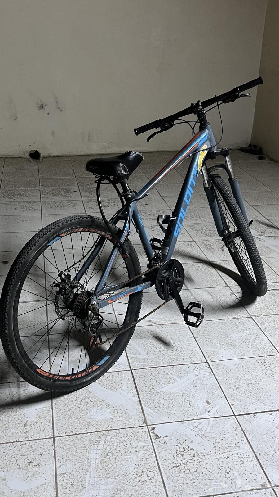 دراجة من نوع رالي نظيفة64458055037697111