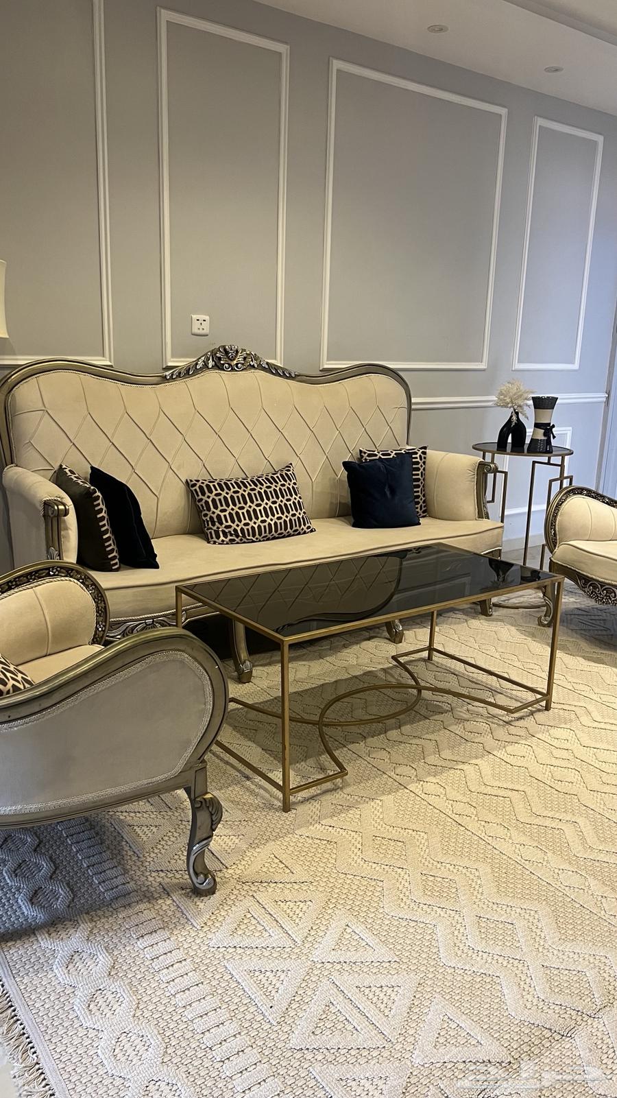 كنب من 3قطع وطاوله من 3قطع64460748572545111