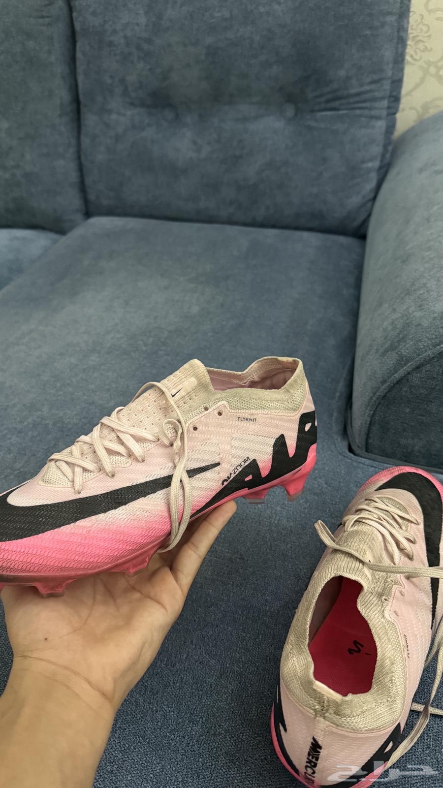 Nike boot, never worn, used only once64457991707649112