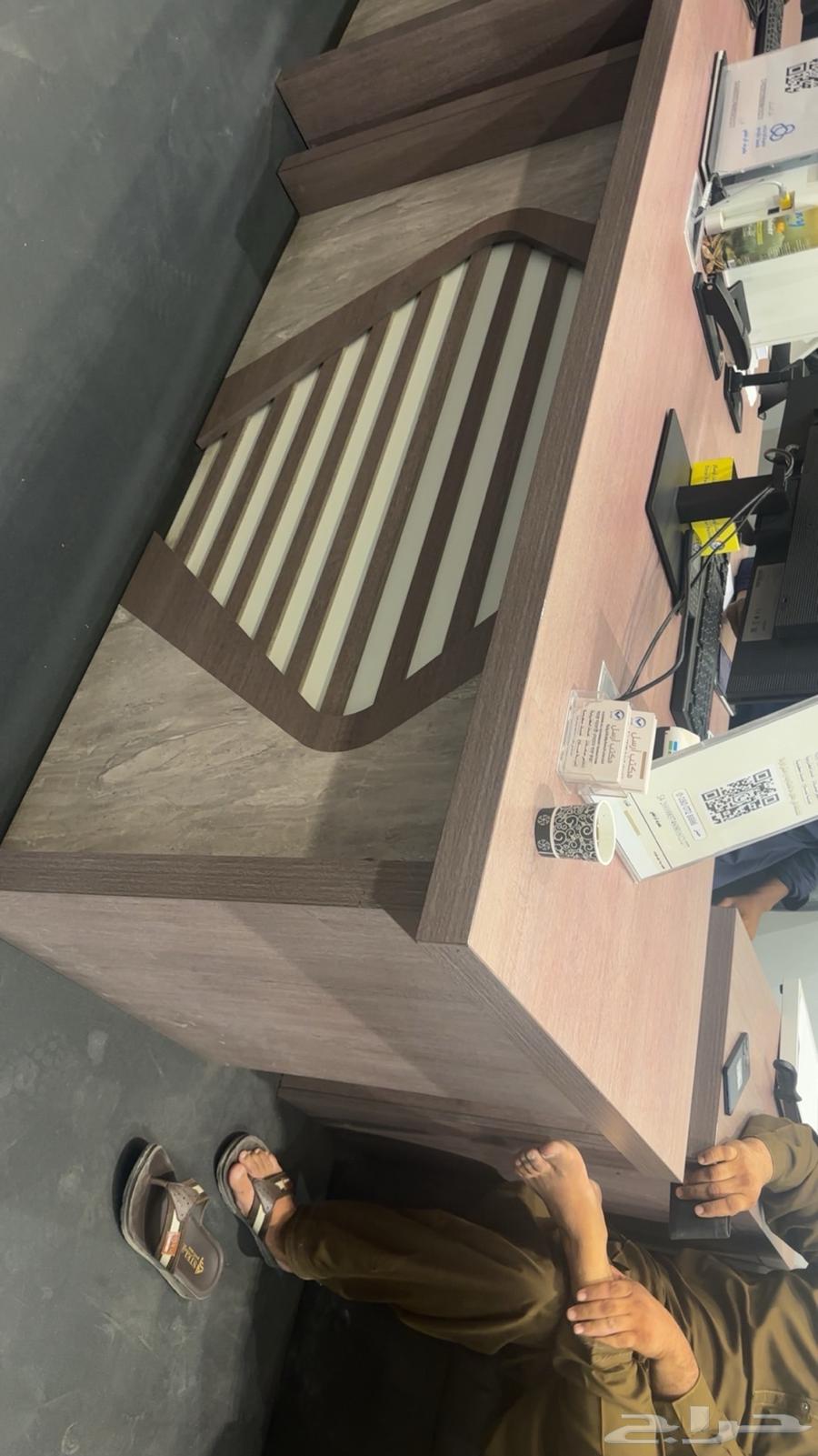 للبيع طاولة64462513430275111