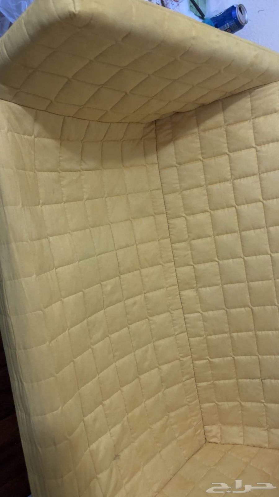 IKEA sofa64461705212418111