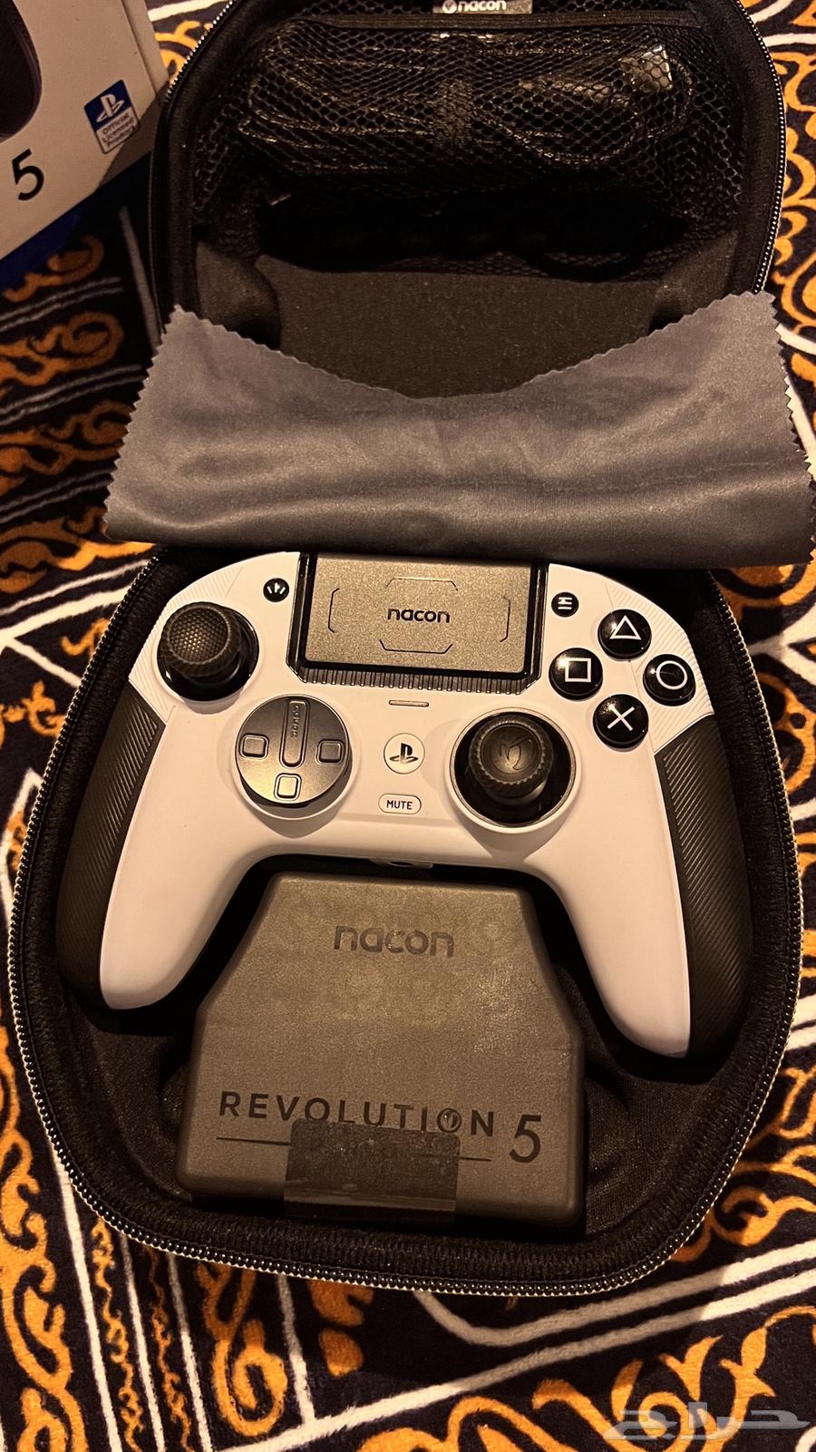 يد ناكون ريفوليوشن 5 برو64462828123138111