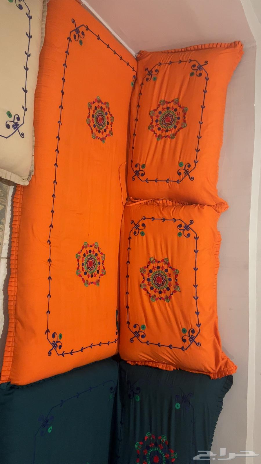 جلسة شعبية خياطة بحرينية ممتازه64463074454530110