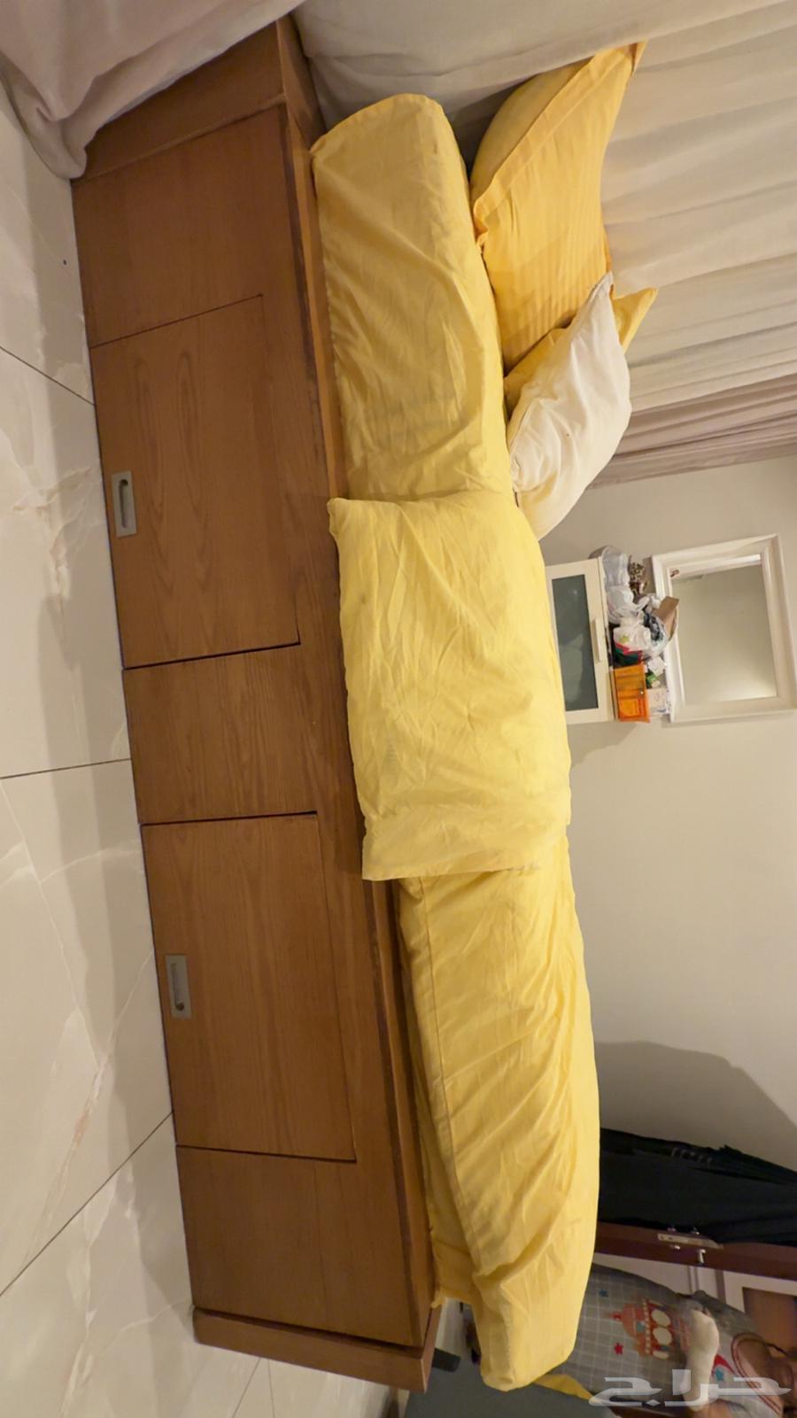 مرتبة ايكيا وسرير نفر ونص تفصيل خشب مصري للبيع64463128861186112