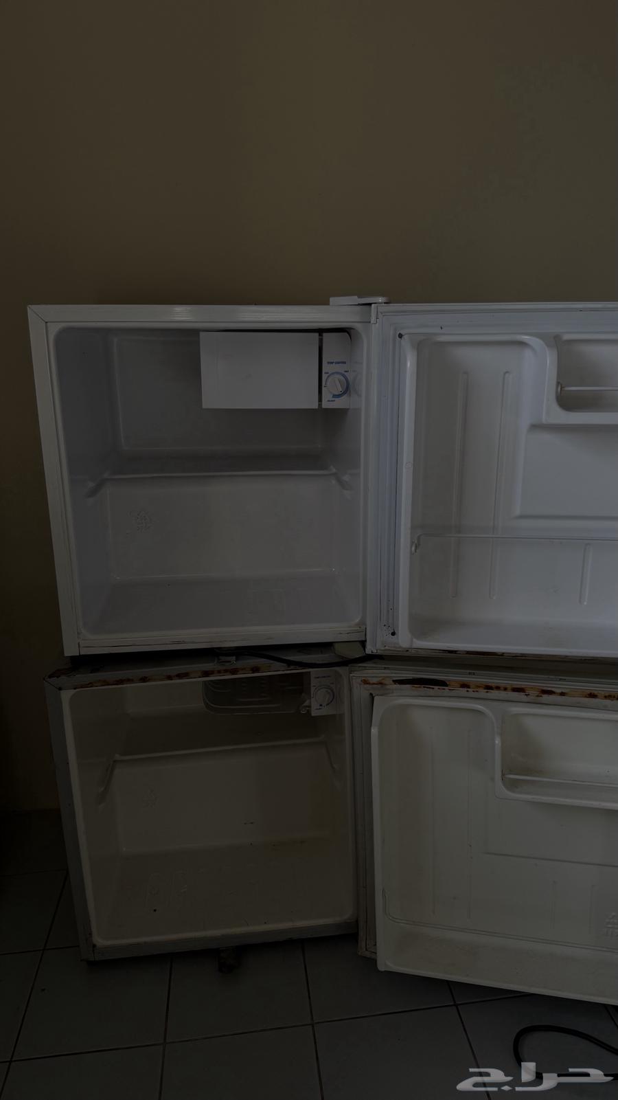 ثلاجتين صغيره للبيع64460734678785111