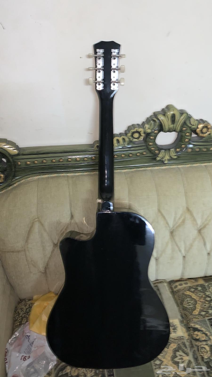 عواد قيتار للبيع عل السوم نضيف ب الحيل64462583007489111