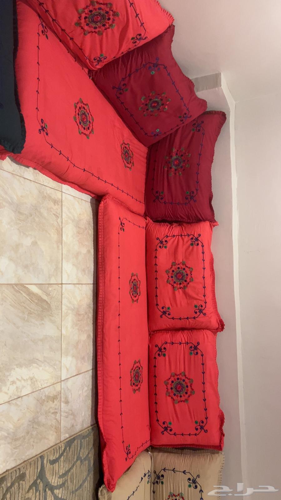 جلسة شعبية خياطة بحرينية ممتازه64463074454530113